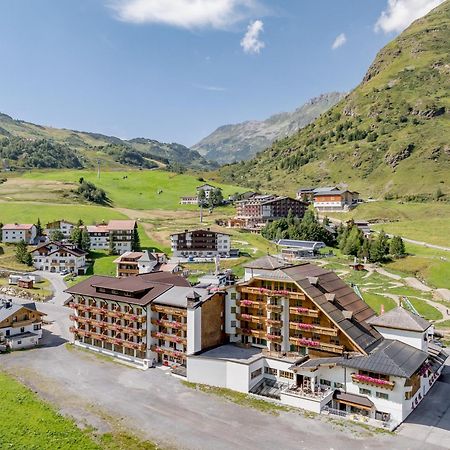 Alpenromantik-Hotel Wirlerhof Galtuer Exterior photo